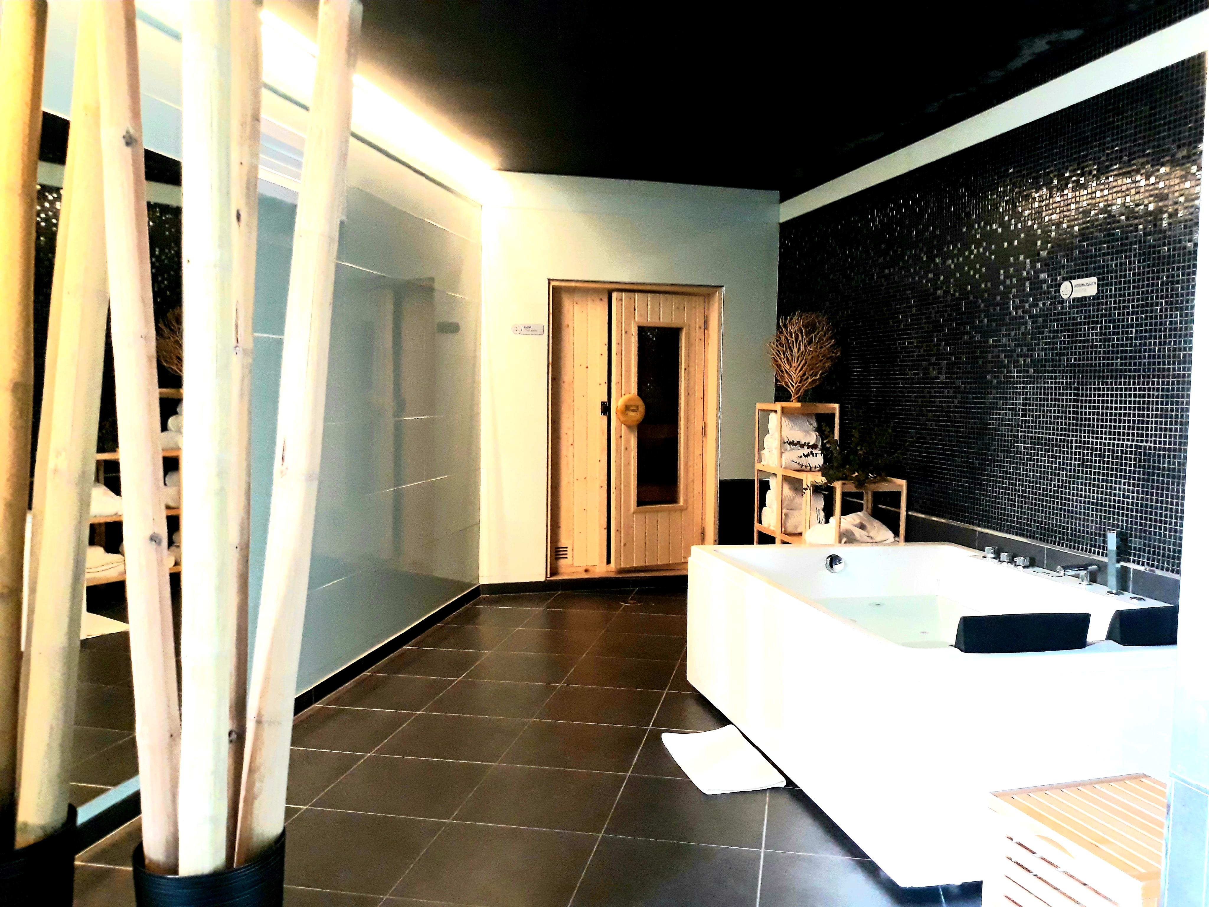 Aquahotel Ovar Bagian luar foto