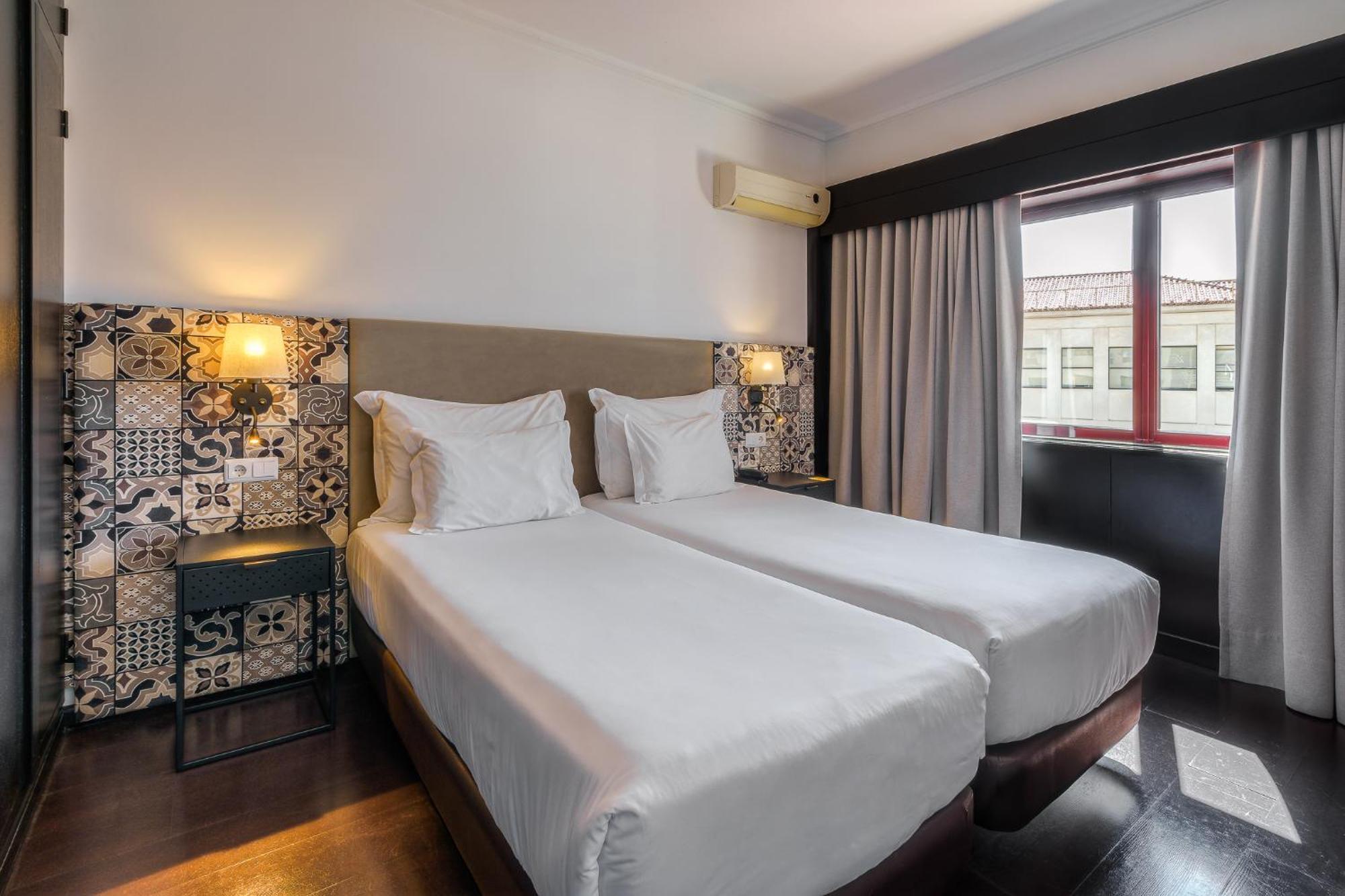 Aquahotel Ovar Bagian luar foto